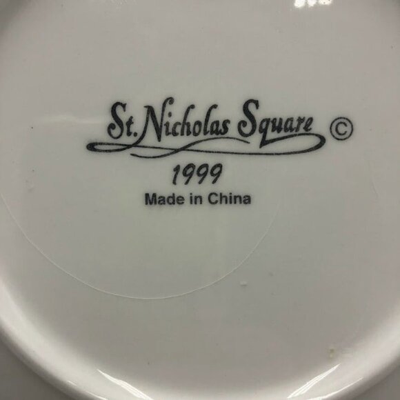 Vintage St. Nicholas Square Ceramic Set of 4 Plates 1999 Reindeer Christmas - Picture 8 of 11